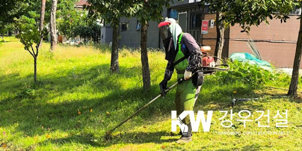 김천시 율곡동 안산공원 서낭댕이 공원 잔디관리공사 2차 예초 작업_8