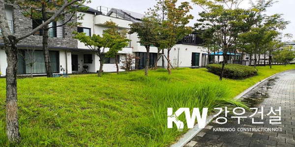 김천시 율곡동 안산공원 서낭댕이 공원 잔디관리공사 2차 예초 작업_1