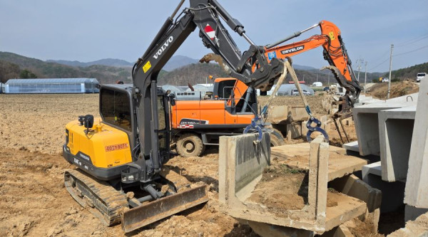 김천시 광명1리 바래들 배수로 확장공사_10